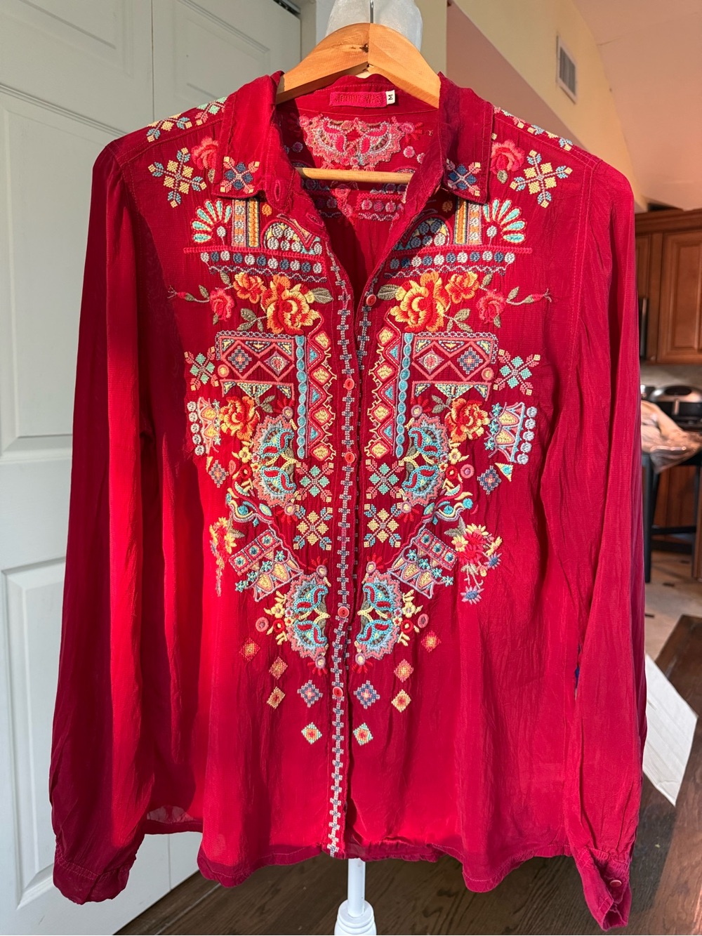 Johnny Was Red Embroidered Button Down Blouse Boho Shirt Size M - Picture 2 of 8